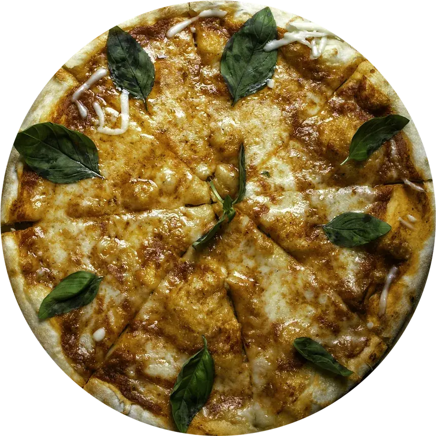 Pizza cztery sery z listkami bazylii, widok z góry